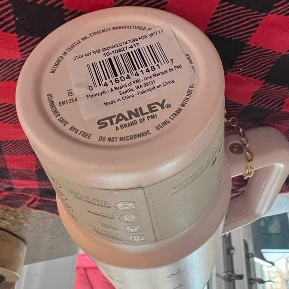NWT Stanley Rose Quartz 30 oz Tumbler with Bow Design & Charm - Picture 9 of 9